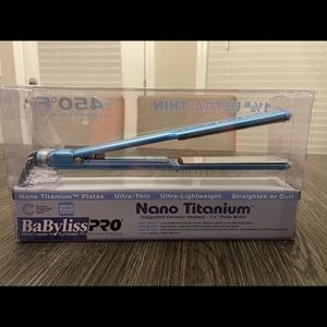 Babyliss Nano Titanium ceramic 1.5 Inch Flat Iron